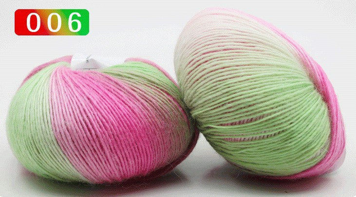 Pure wool rainbow thread long segment dyed fancy sheet music wool shawl hat thread medium fine hand woven lady wool