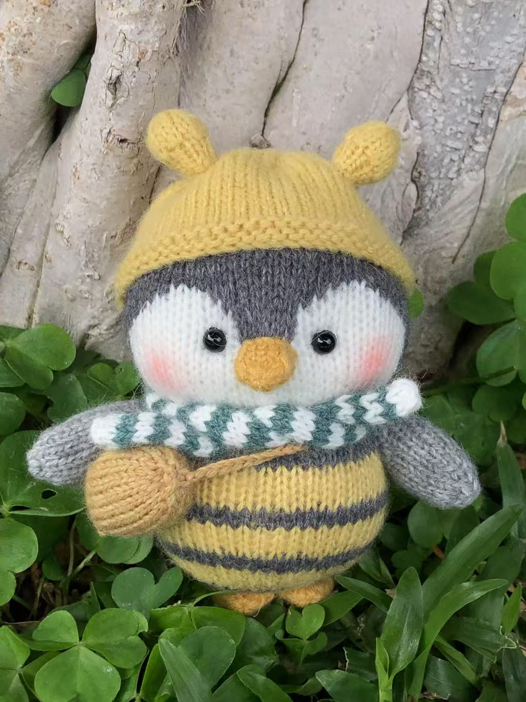 Handmade  knit  Soft  toys   Clothed Cute Penguin Stuffed Animal in Dress handmade toy