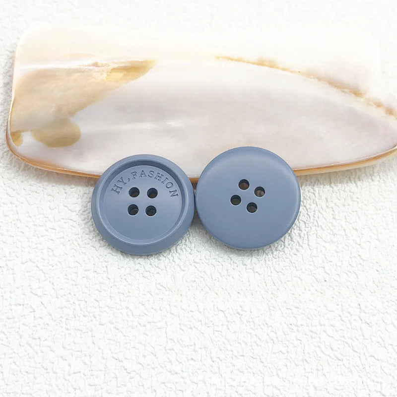 Color matte resin buttons men's and women's trench coat buttons coat buttons suit buttons four-eye buttons spot