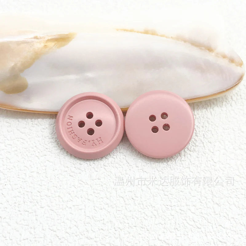 Color matte resin buttons men's and women's trench coat buttons coat buttons suit buttons four-eye buttons spot