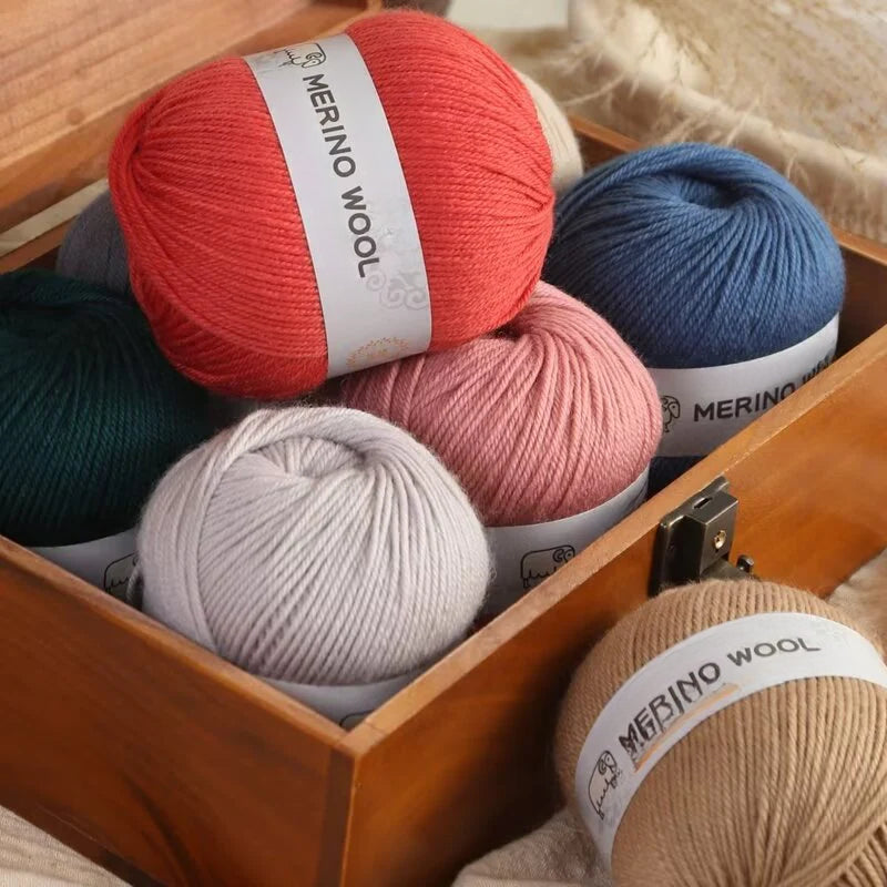 Medium and coarse wool thread hand-woven multiple strands 50g hand-DIY knitted sweater scarf material wool ball