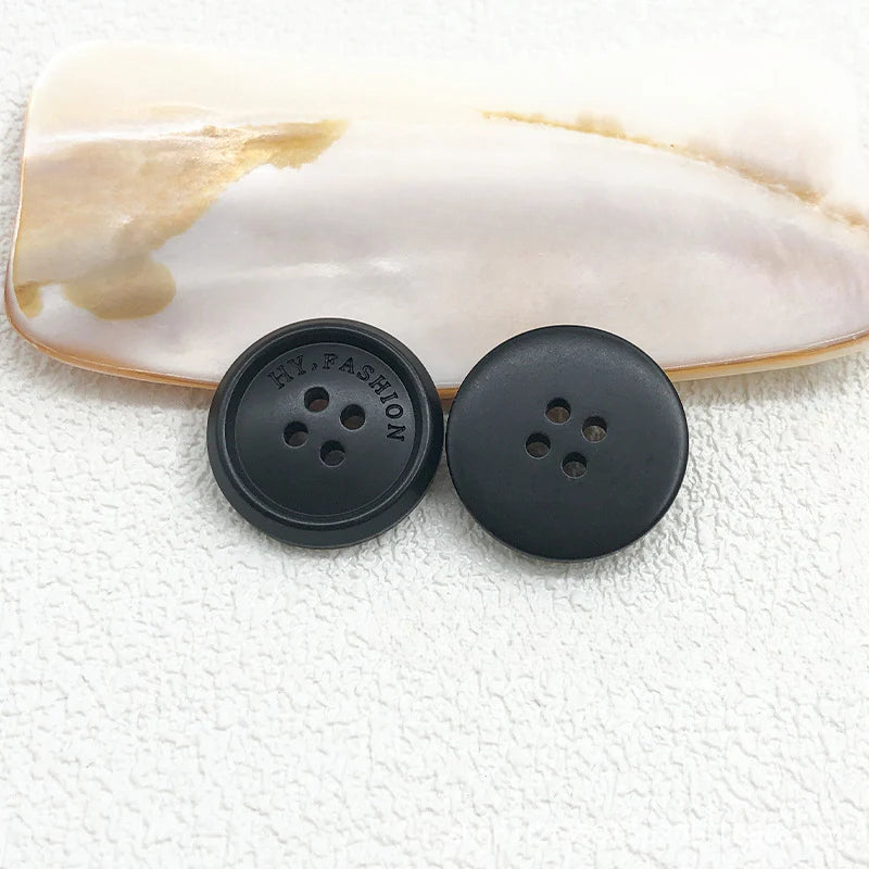 Color matte resin buttons men's and women's trench coat buttons coat buttons suit buttons four-eye buttons spot