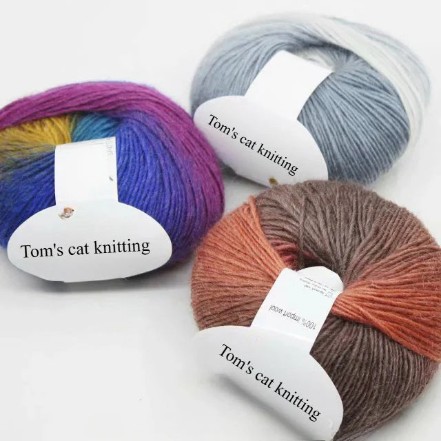 Pure wool rainbow thread long segment dyed fancy sheet music wool shawl hat thread medium fine hand woven lady wool