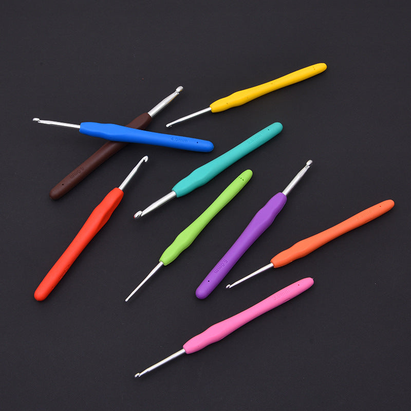 Handwoven Rainbow Soft Handle Crochet TPR Soft Handle Crochet Solid Soft Handle Aluminum Crochet Crochet Set Wool Needle
