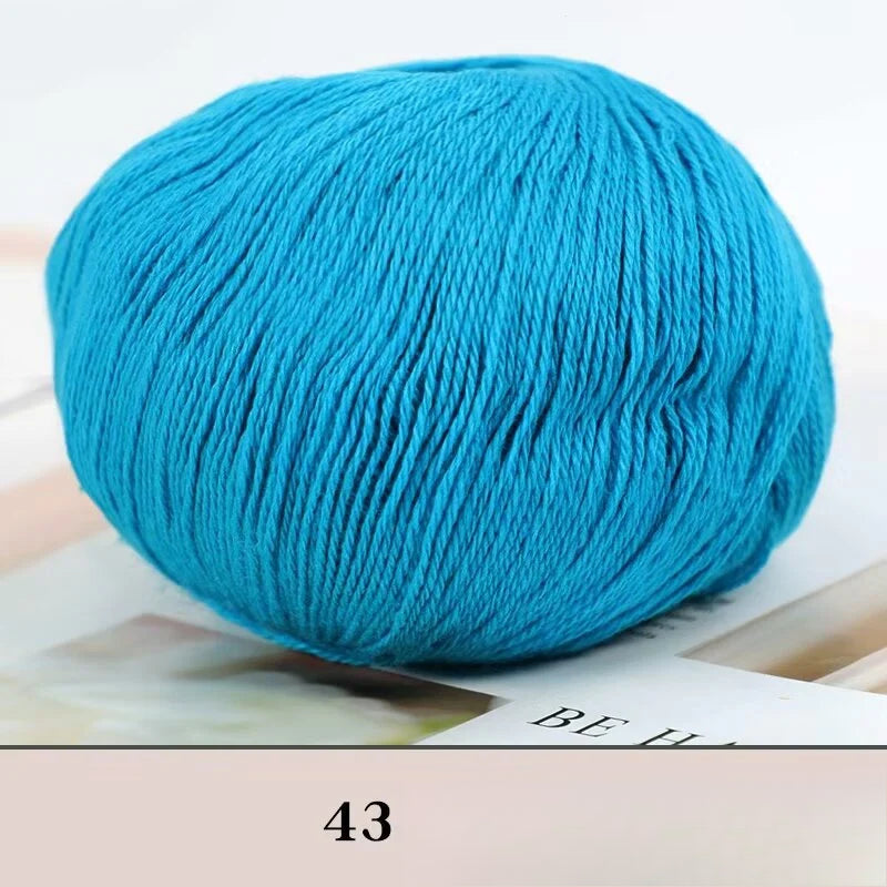 Cashmere thread, hand-woven medium and rough sweater, scarf, wool ball